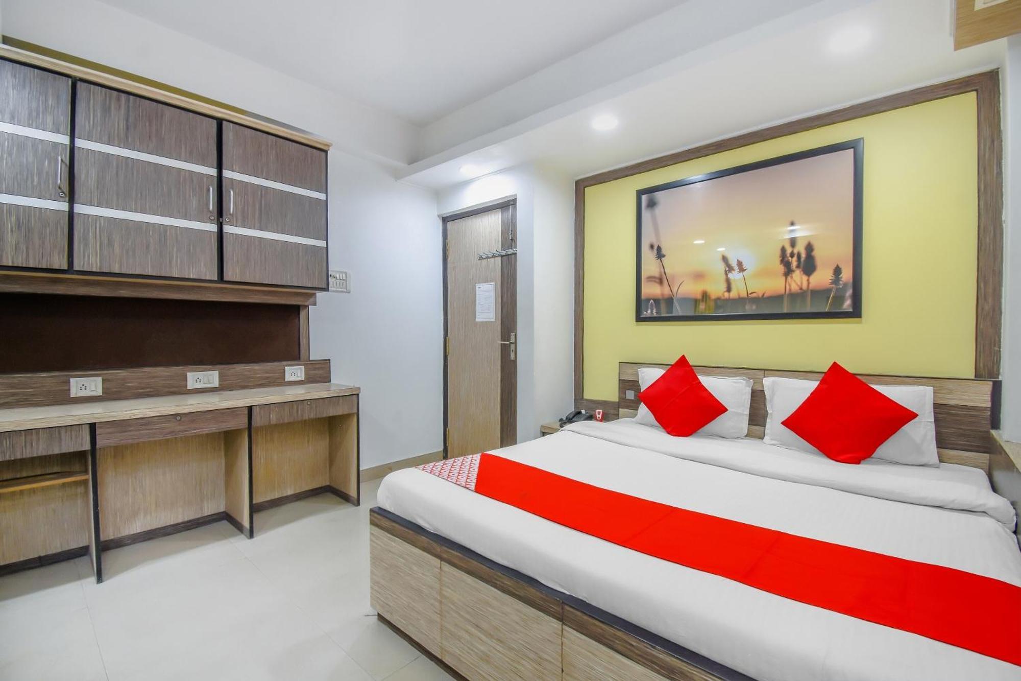 Super Hotel O Adri Hotels 2 Near Dum Dum Metro Station Екстериор снимка